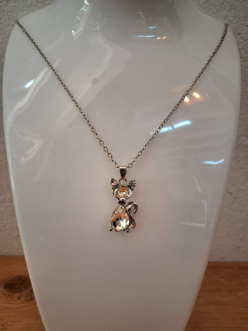 Cat pendant