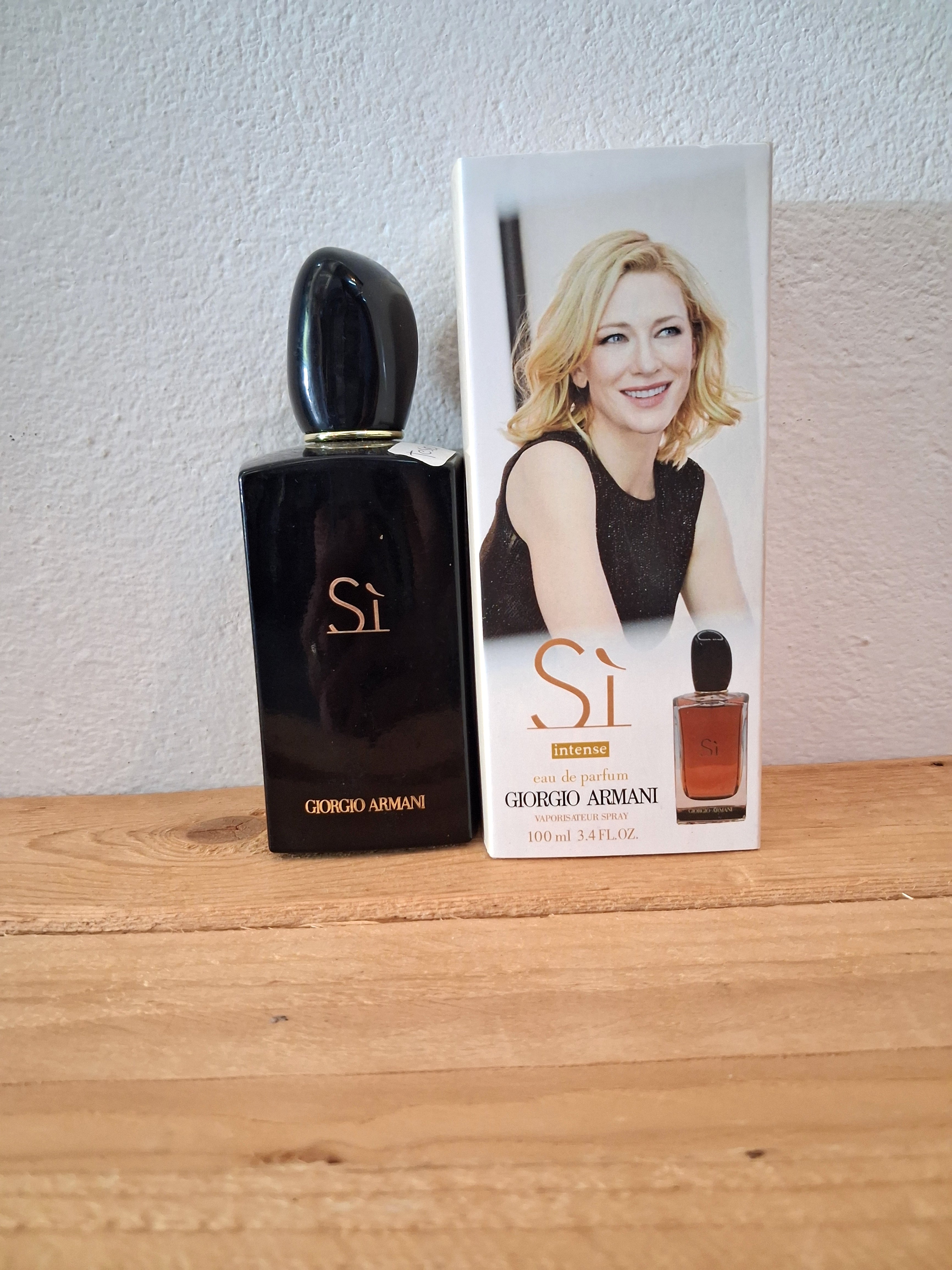Sì Intense Eau De Parfum