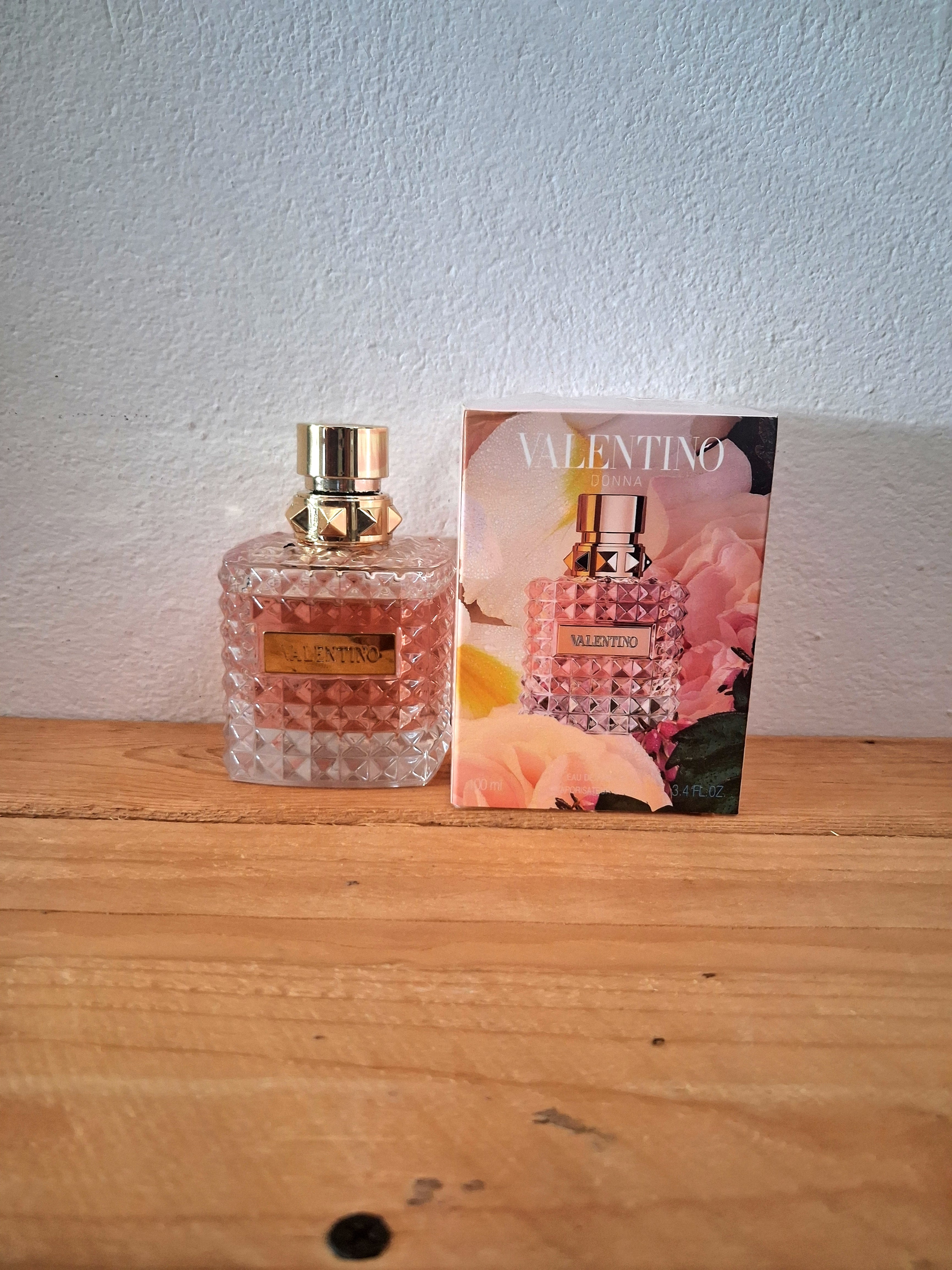 Valentino Donna Eau De Parfum