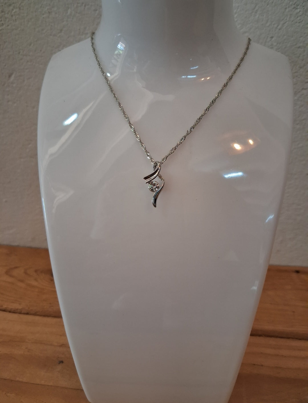 Small silver stone pendant