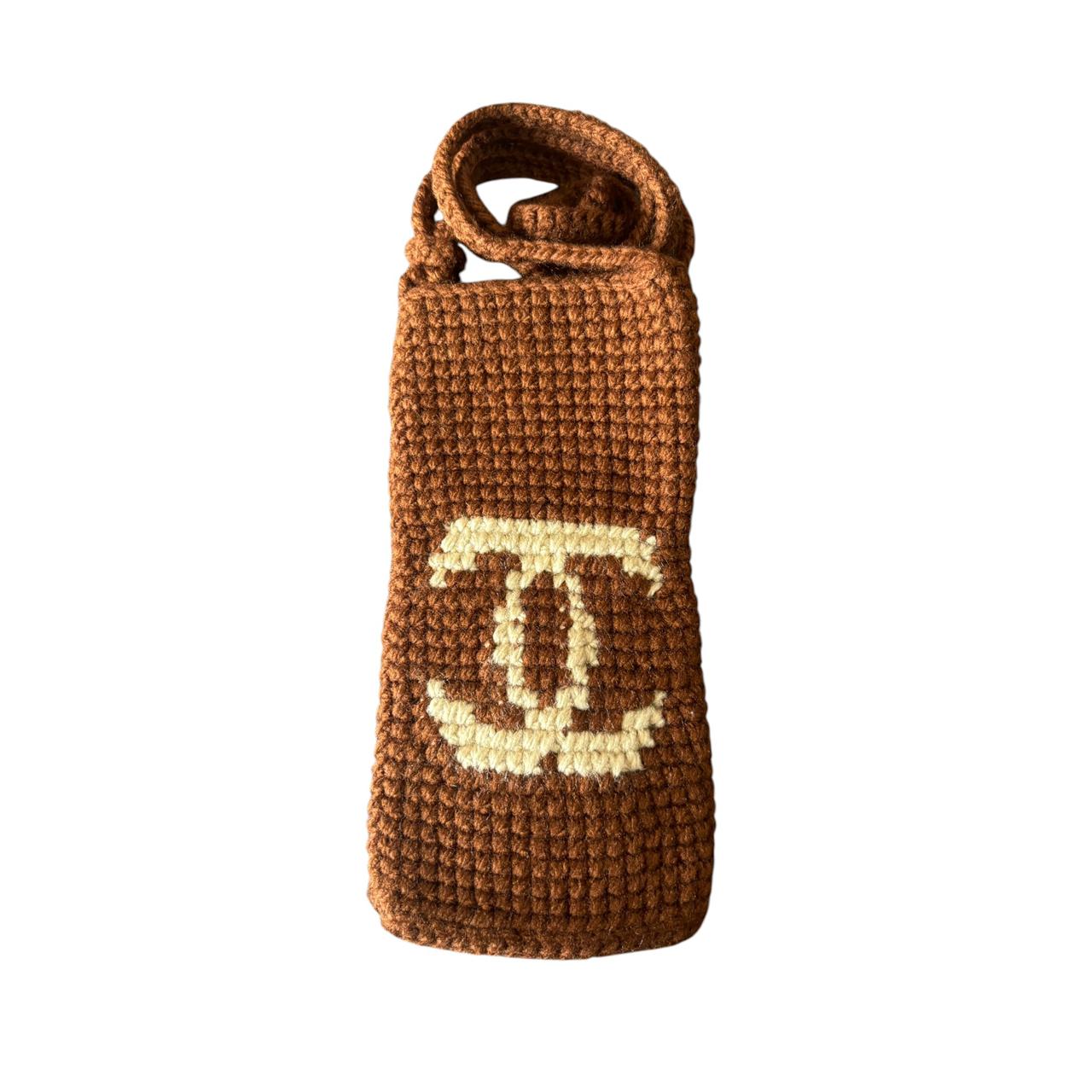 Crochet phone holder